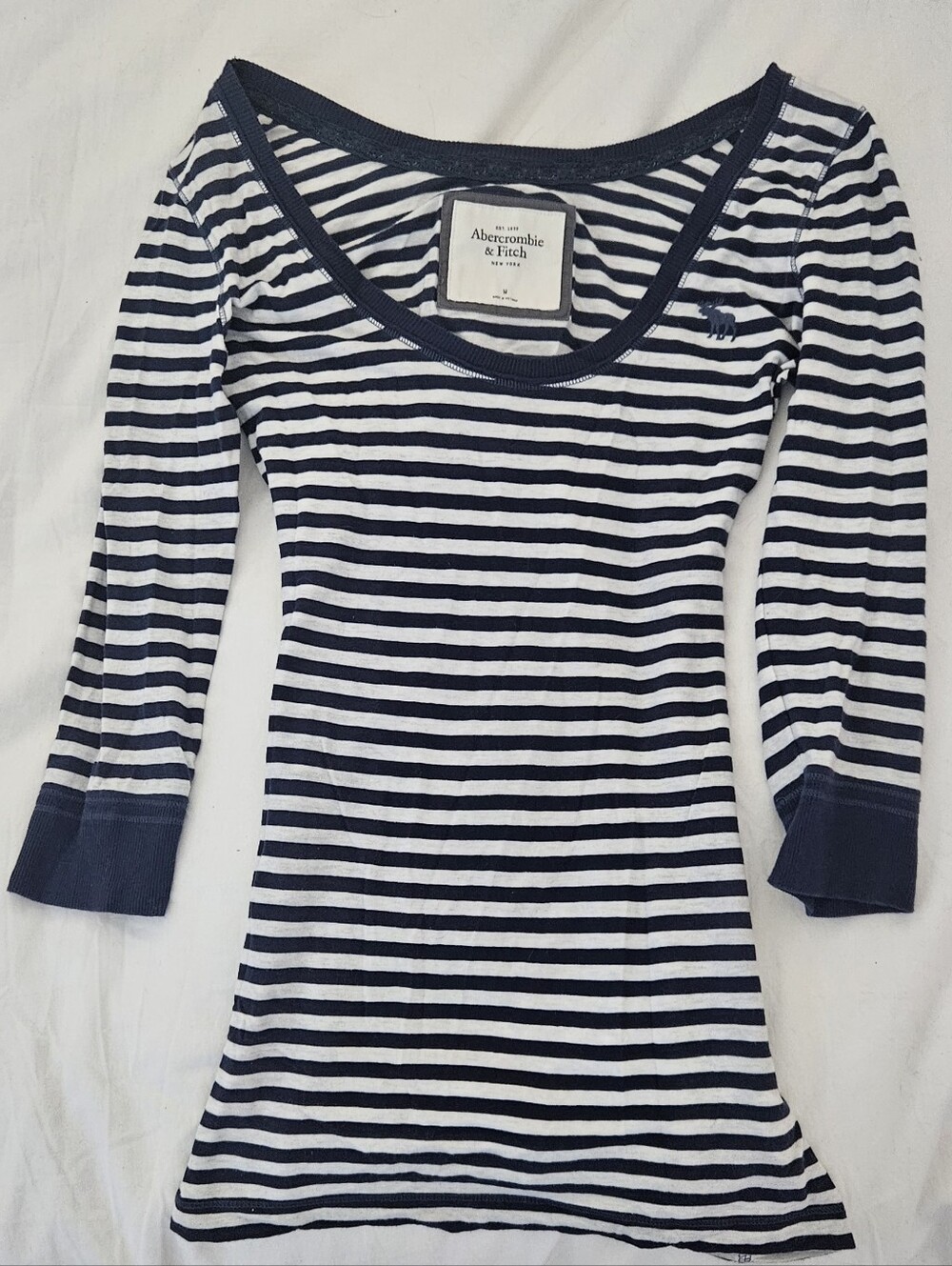 Y2k Abercrombie & Fitch Women's Navy and White Striped Scoop Neck Long Sleeve🫶